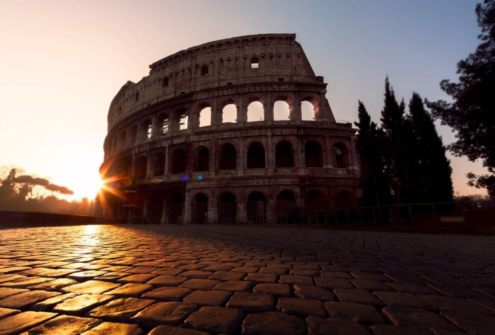 Trip-photography-rome-colosseum-at-dawn