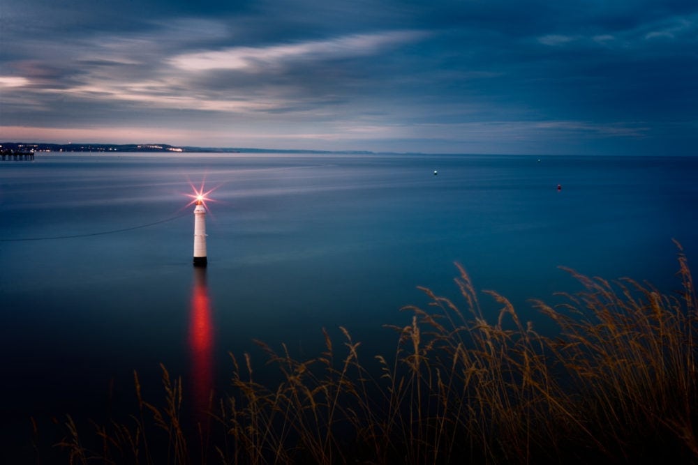 The-teign-estuary-teignmouth-devon-lighthouse-shot-from-shaldon